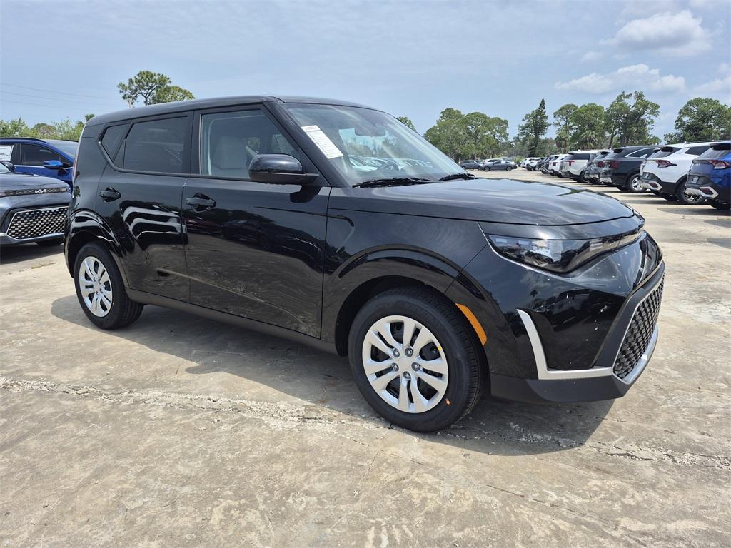 new 2025 Kia Soul car, priced at $22,105
