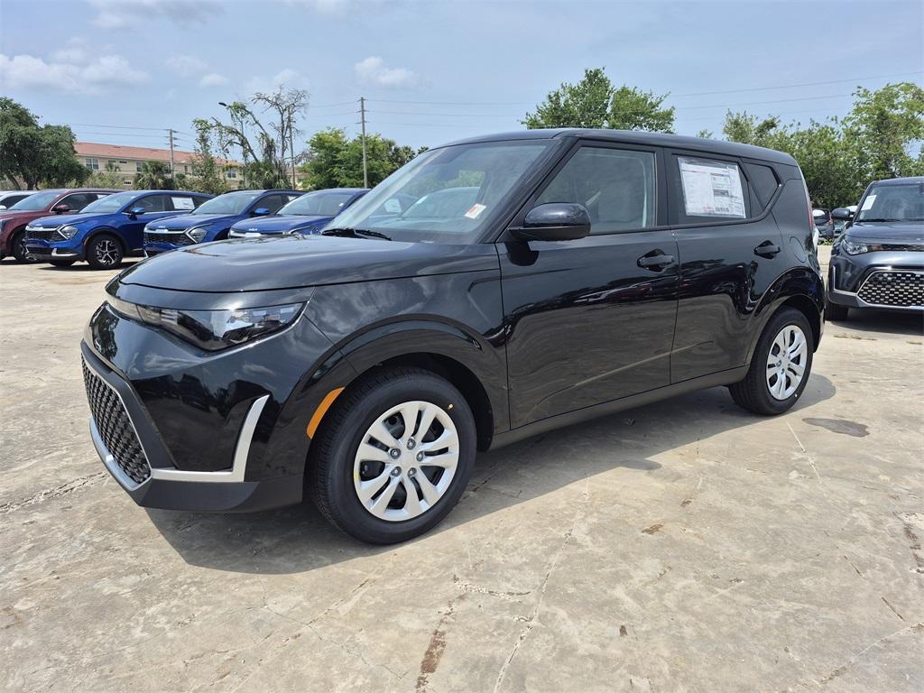 new 2025 Kia Soul car, priced at $22,105