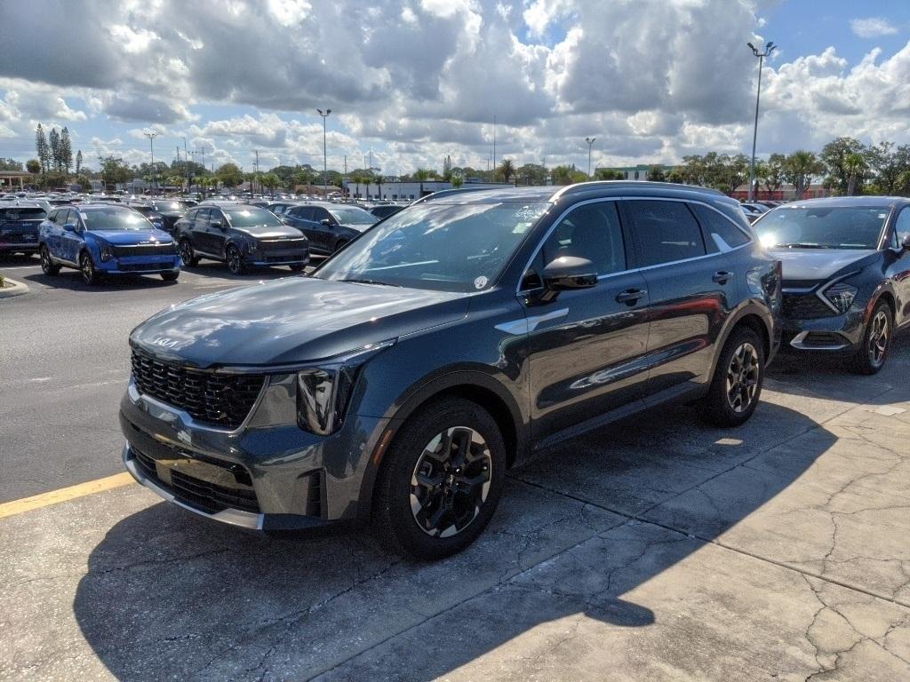 used 2025 Kia Sorento car, priced at $29,101
