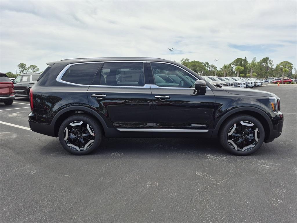 new 2025 Kia Telluride car, priced at $41,240