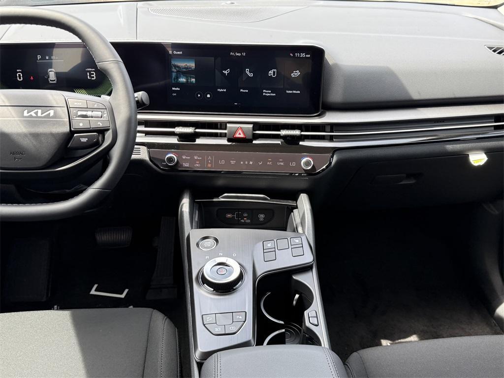 new 2026 Kia Sportage Hybrid car, priced at $33,660