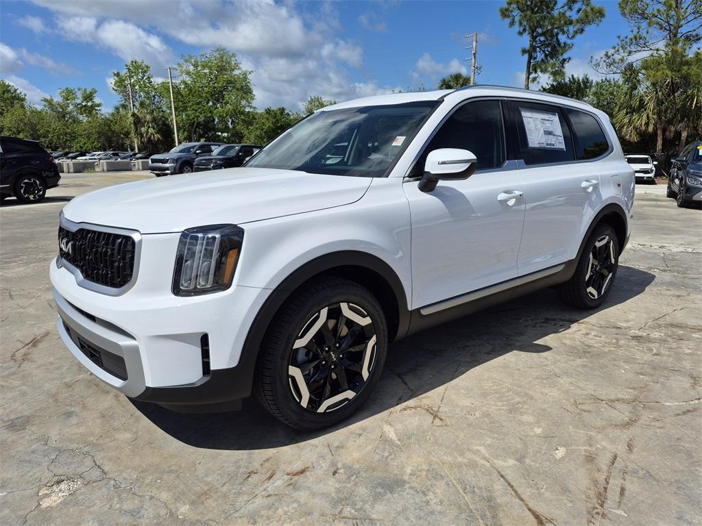 new 2025 Kia Telluride car, priced at $44,025