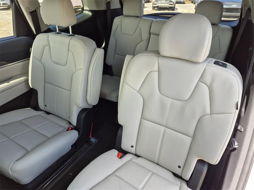 new 2025 Kia Telluride car, priced at $44,025