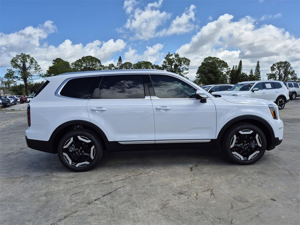 new 2025 Kia Telluride car, priced at $44,025