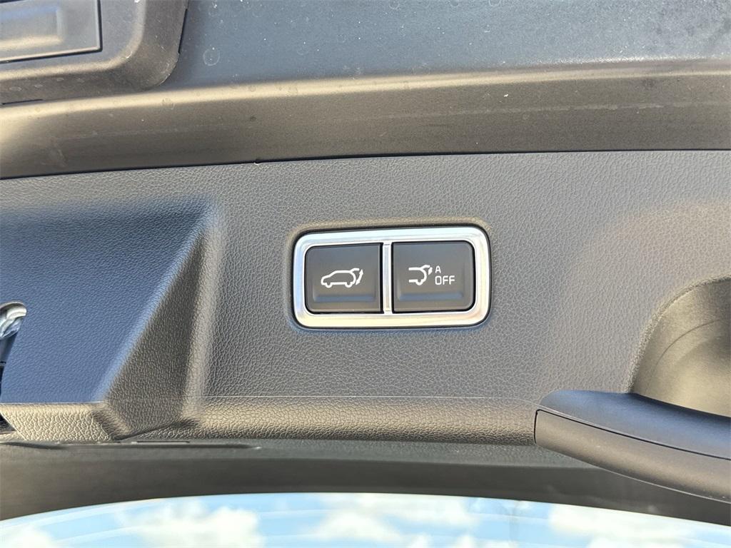 new 2025 Kia Sorento car, priced at $40,830