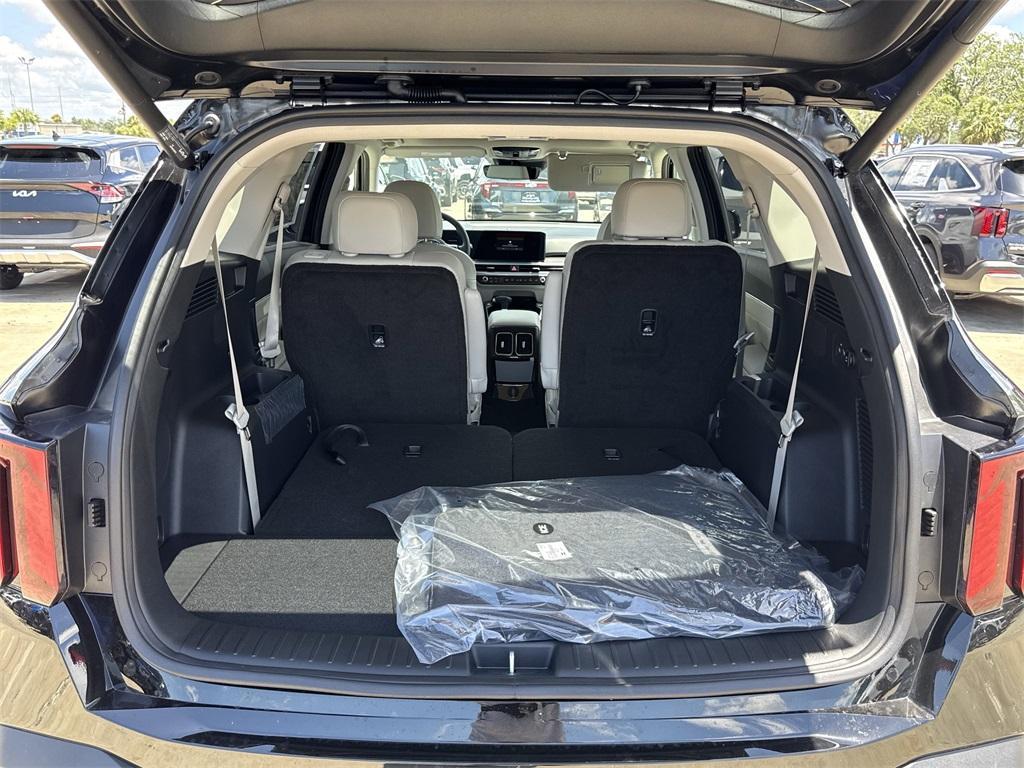 new 2025 Kia Sorento car, priced at $40,830