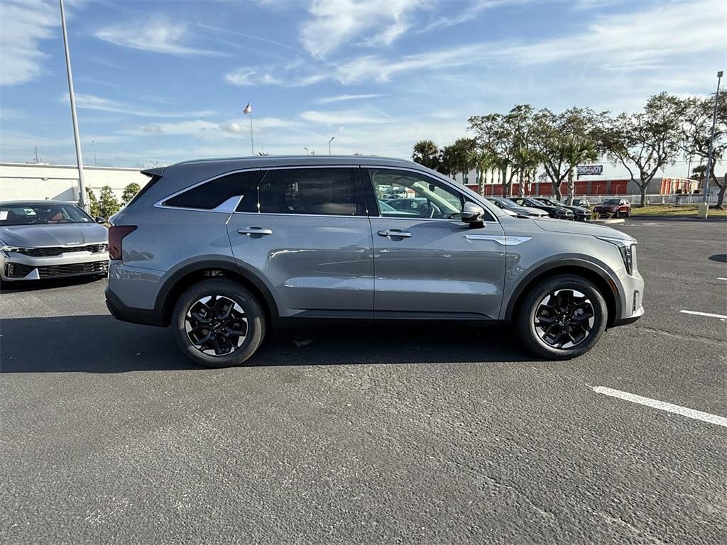 new 2025 Kia Sorento car, priced at $36,330