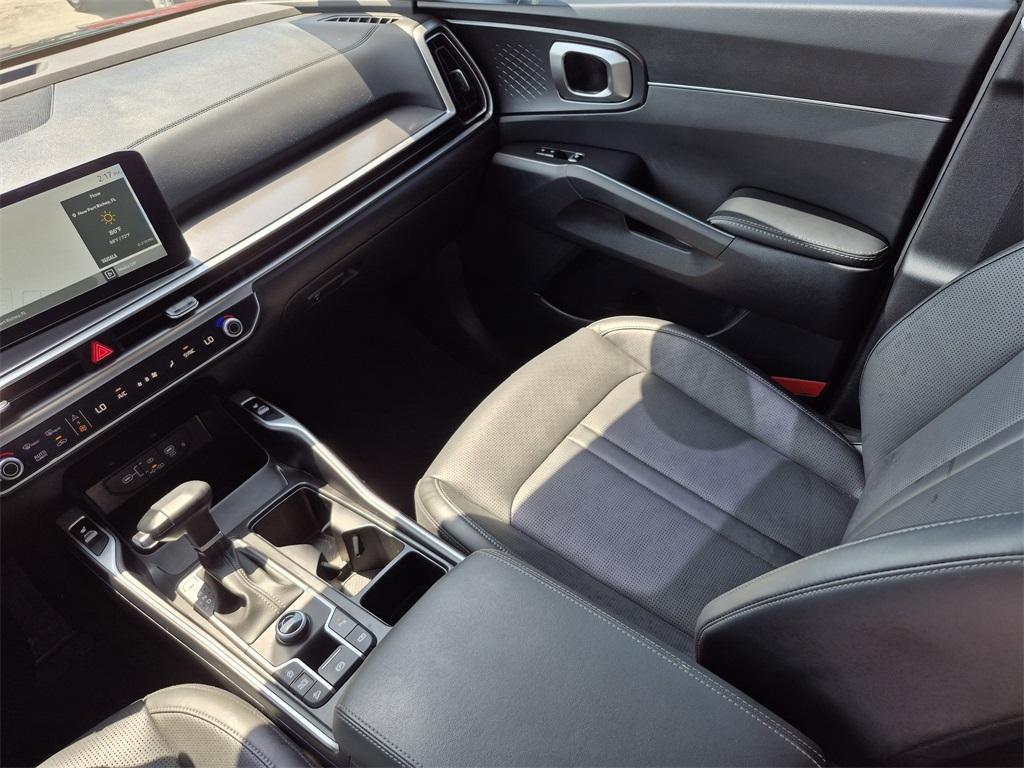 used 2024 Kia Sorento car, priced at $31,602