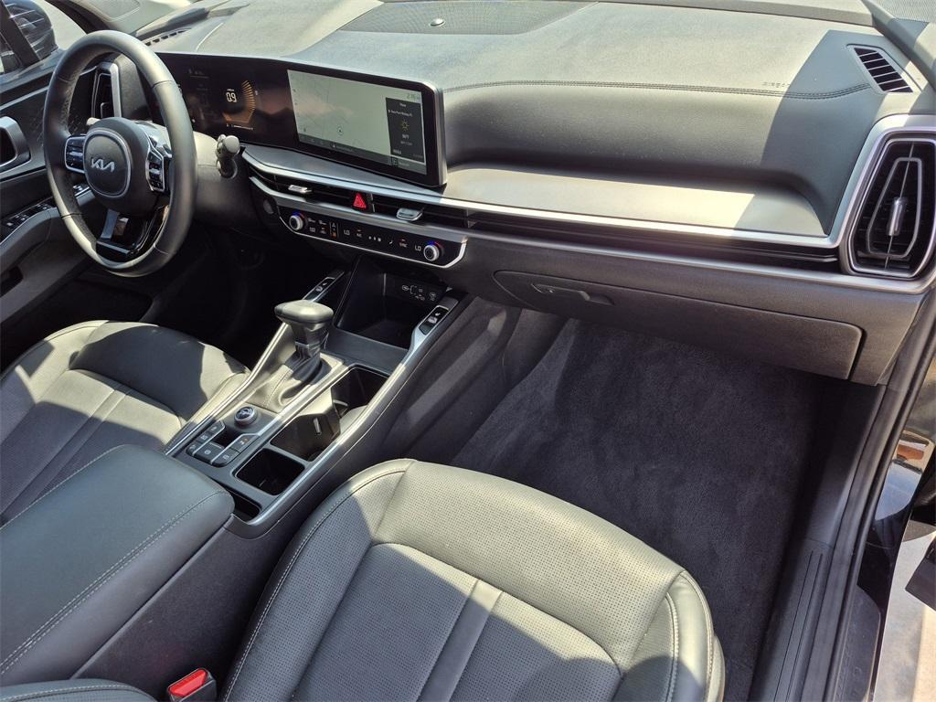 used 2024 Kia Sorento car, priced at $31,602