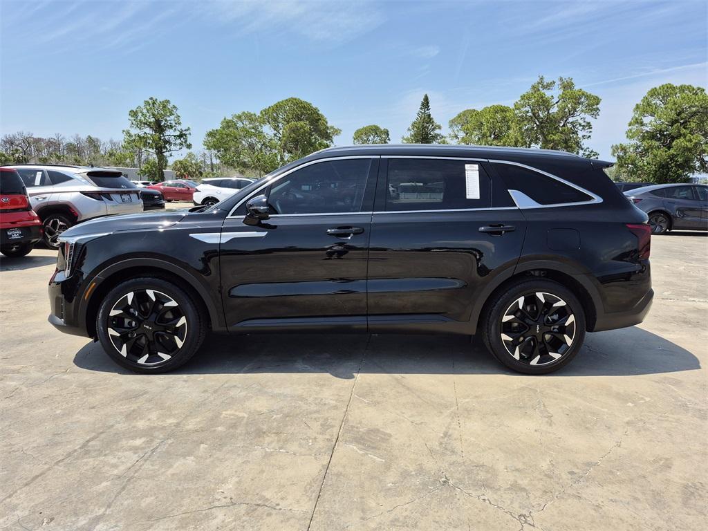 used 2024 Kia Sorento car, priced at $31,602