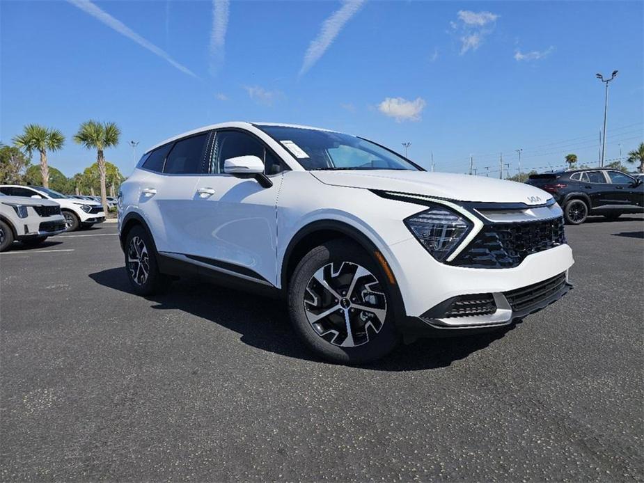 new 2025 Kia Sportage car, priced at $31,510