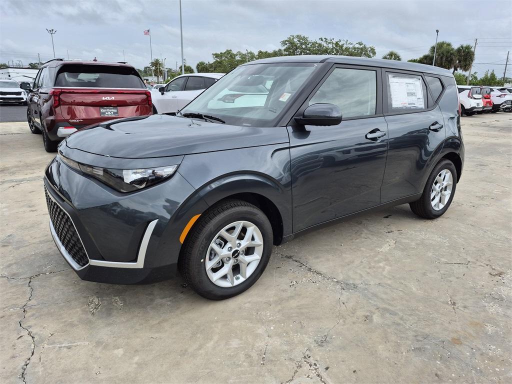 new 2025 Kia Soul car, priced at $22,260