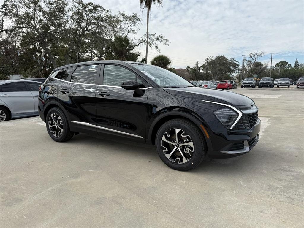 new 2025 Kia Sportage car, priced at $31,140