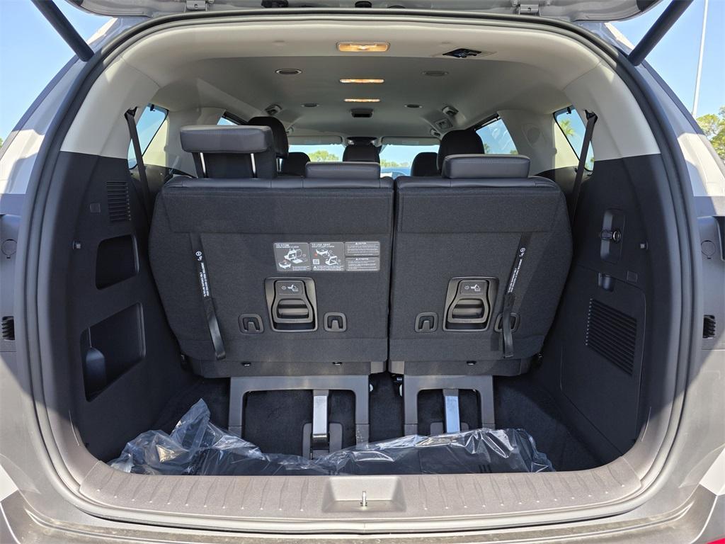 new 2025 Kia Carnival Hybrid car, priced at $42,684