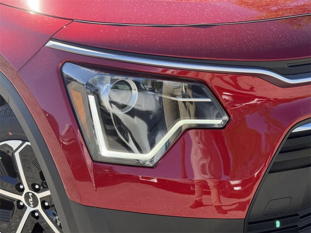 new 2025 Kia Niro car, priced at $30,735