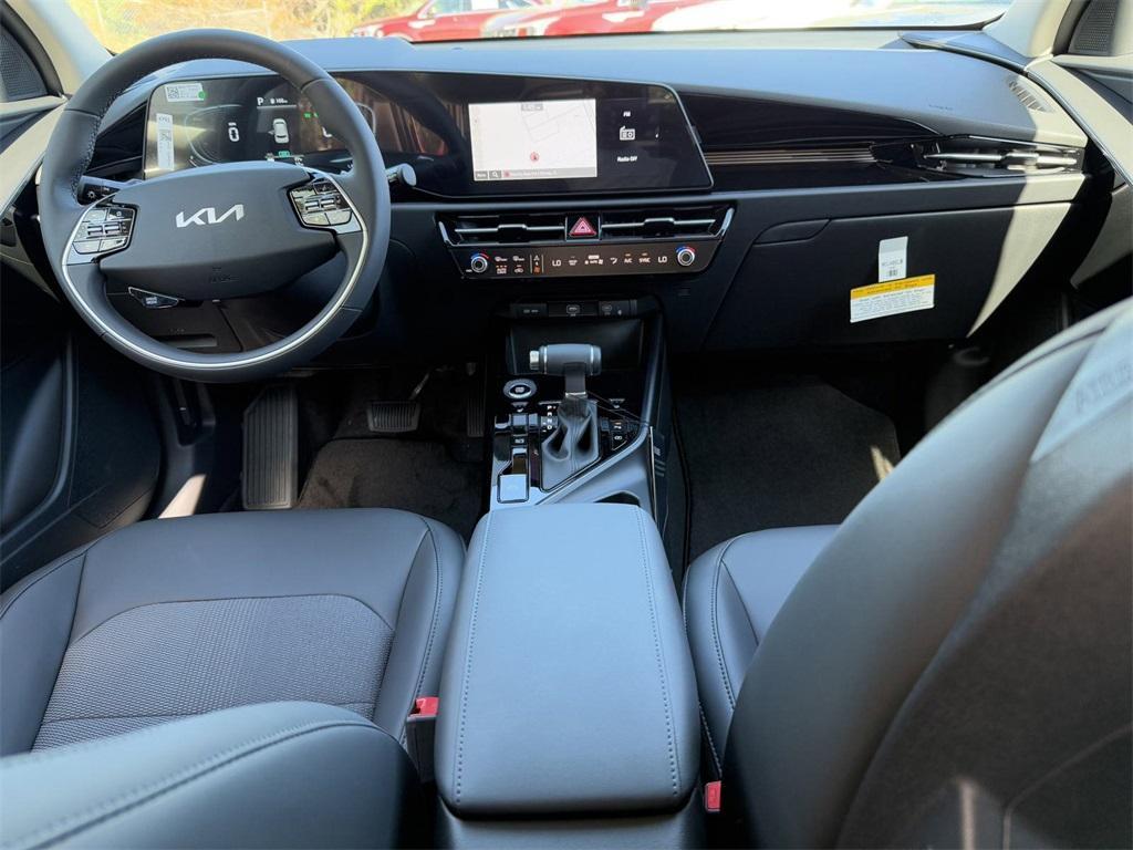 new 2025 Kia Niro car, priced at $30,735