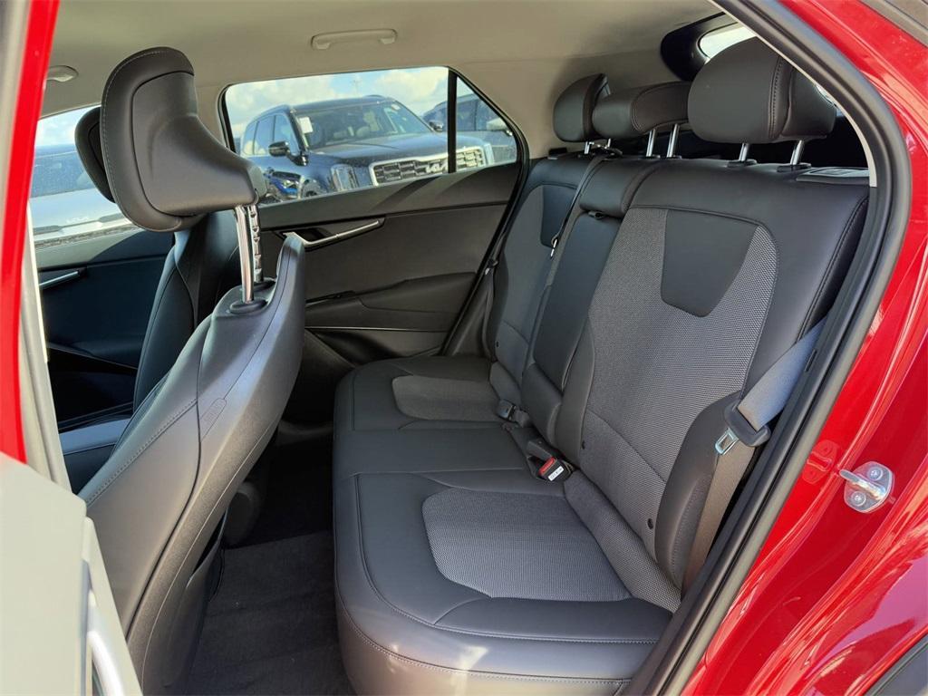 new 2025 Kia Niro car, priced at $30,735