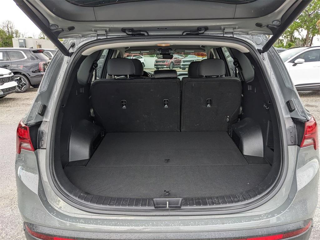 used 2022 Hyundai Santa Fe car, priced at $22,152
