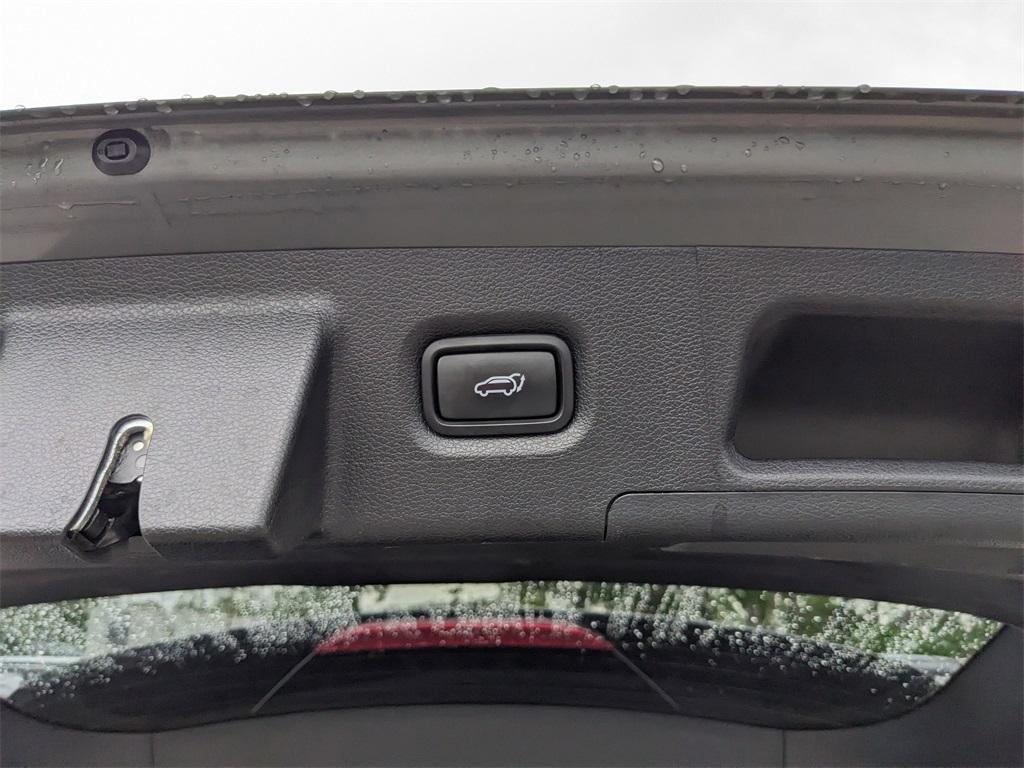 used 2022 Hyundai Santa Fe car, priced at $22,152
