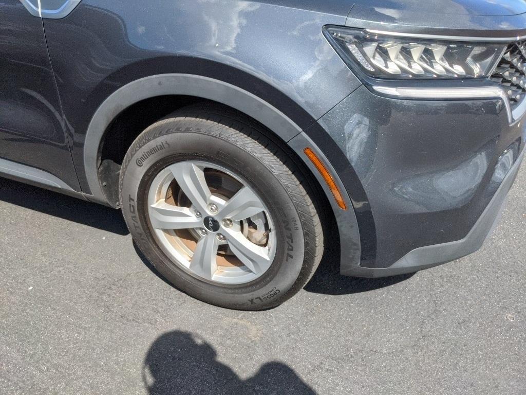 used 2023 Kia Sorento car, priced at $22,841