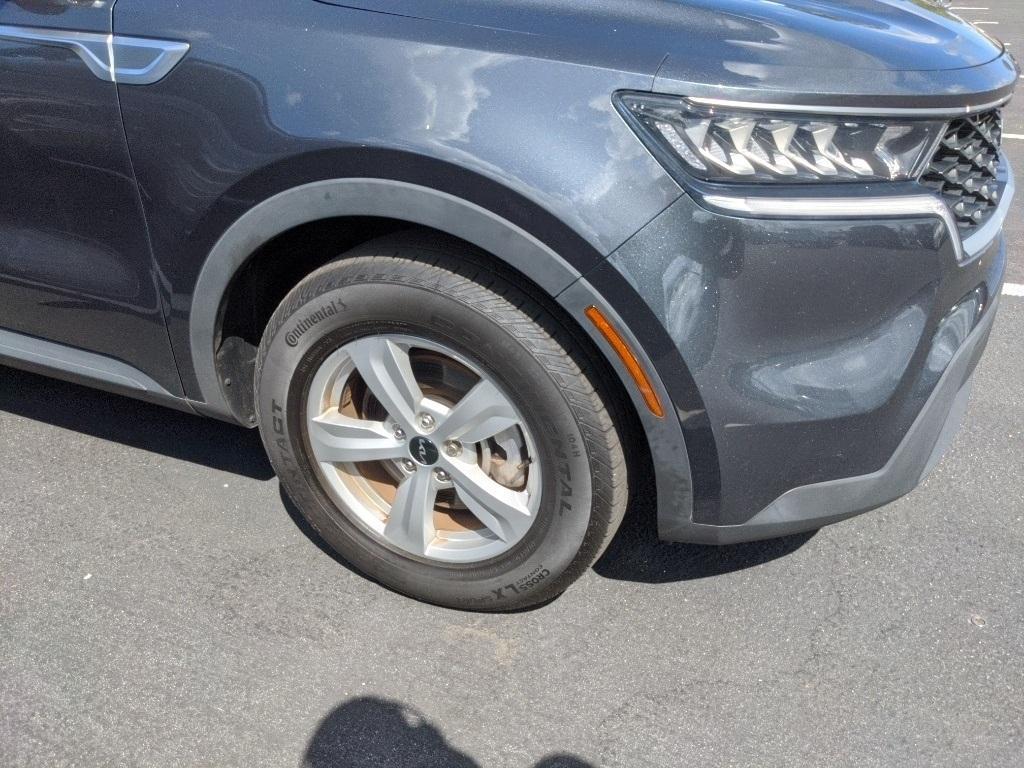 used 2023 Kia Sorento car, priced at $22,841