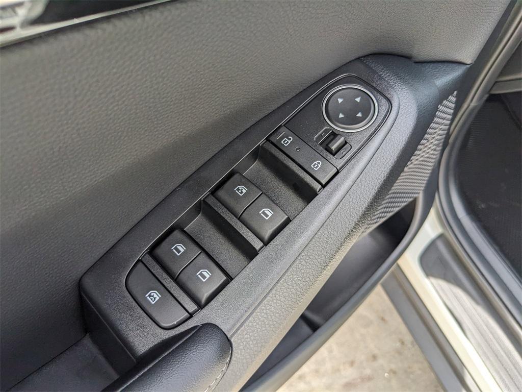 new 2025 Kia Seltos car, priced at $22,472