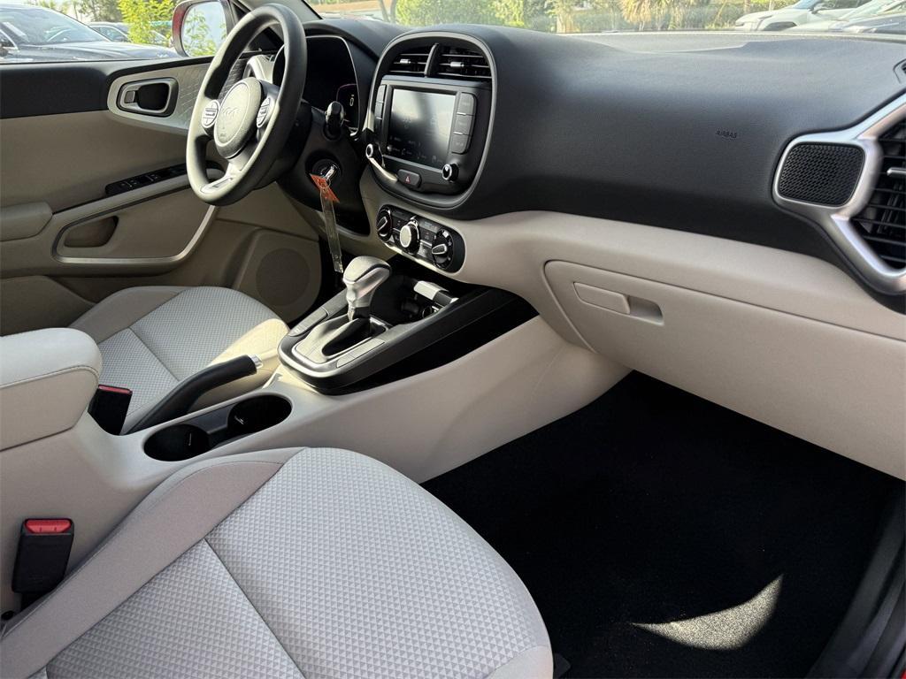 new 2025 Kia Soul car, priced at $18,733