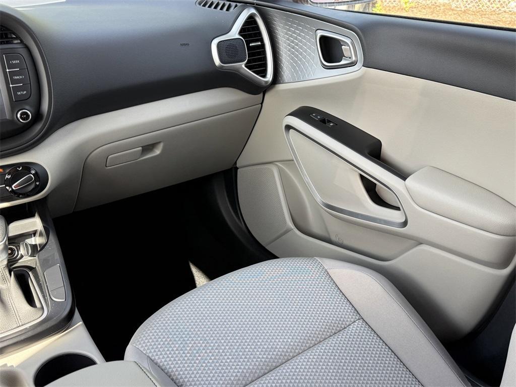 new 2025 Kia Soul car, priced at $18,733