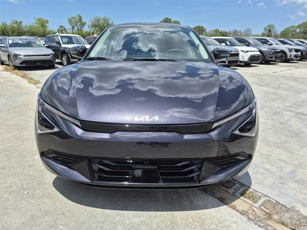 new 2025 Kia EV6 car, priced at $48,571