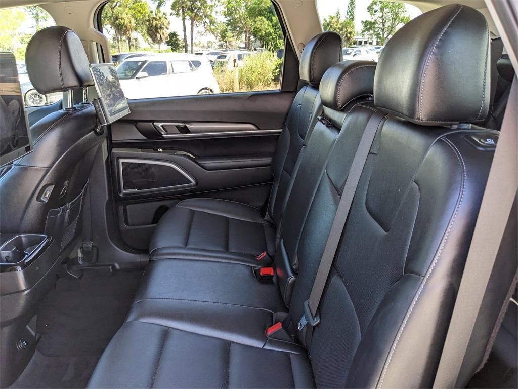 used 2022 Kia Telluride car, priced at $27,901