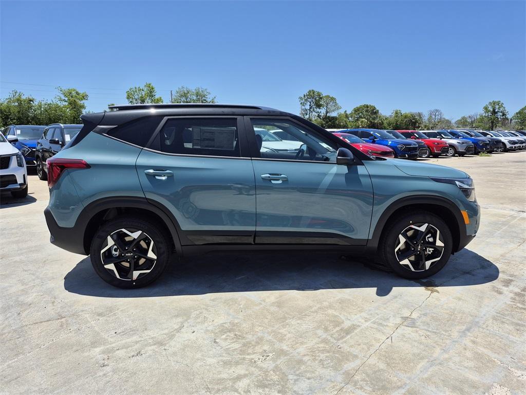 new 2025 Kia Seltos car, priced at $28,355
