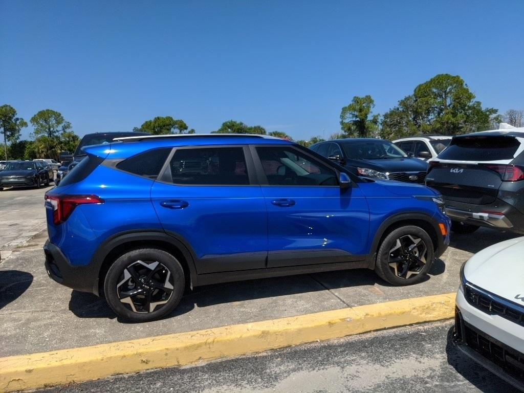 used 2025 Kia Seltos car, priced at $21,551