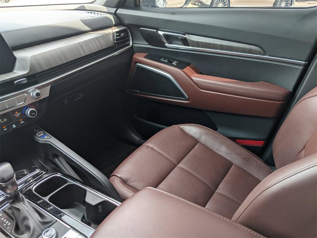 used 2024 Kia Telluride car, priced at $36,702