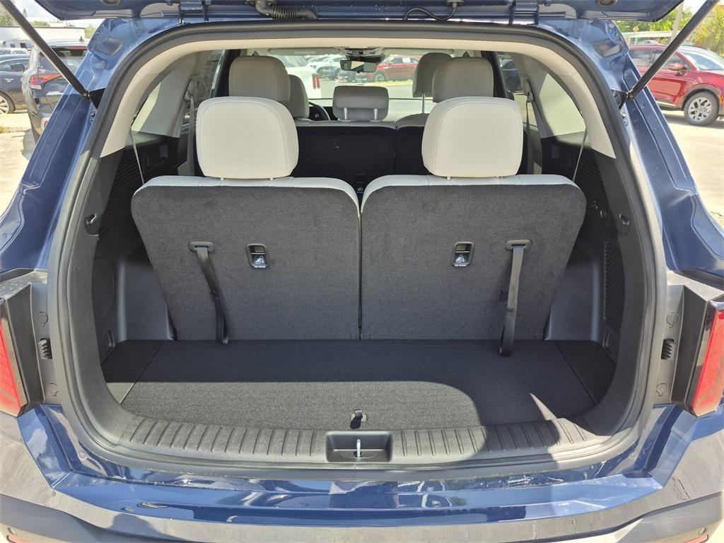 new 2025 Kia Sorento car, priced at $36,825