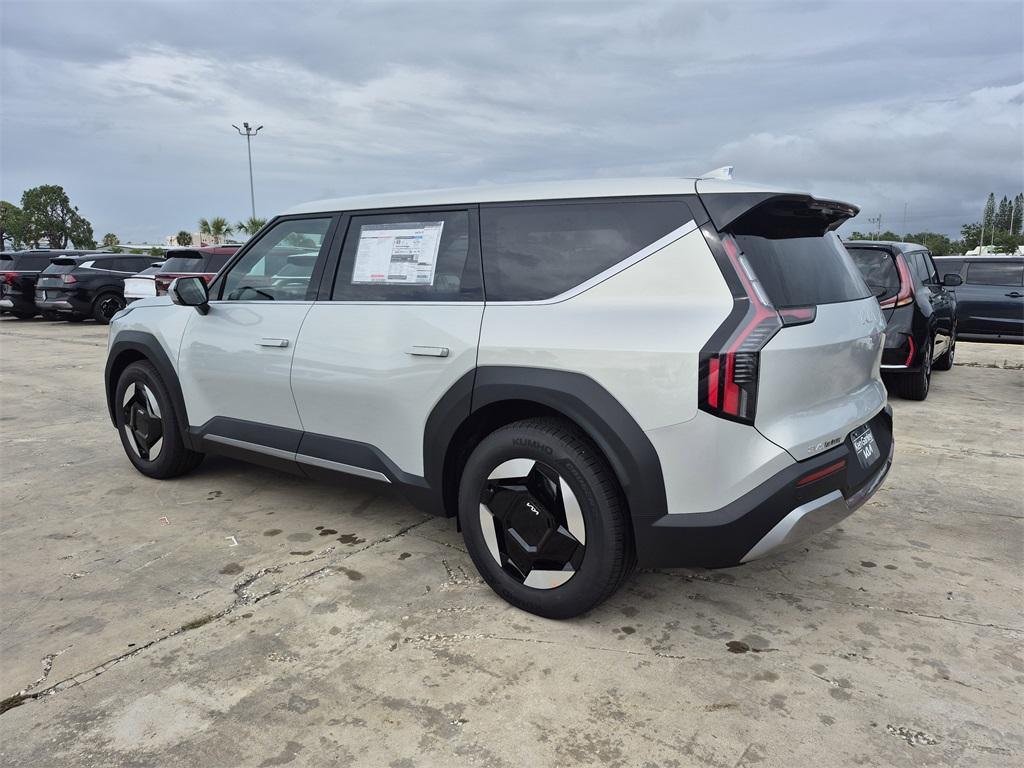 new 2026 Kia EV9 car, priced at $59,760