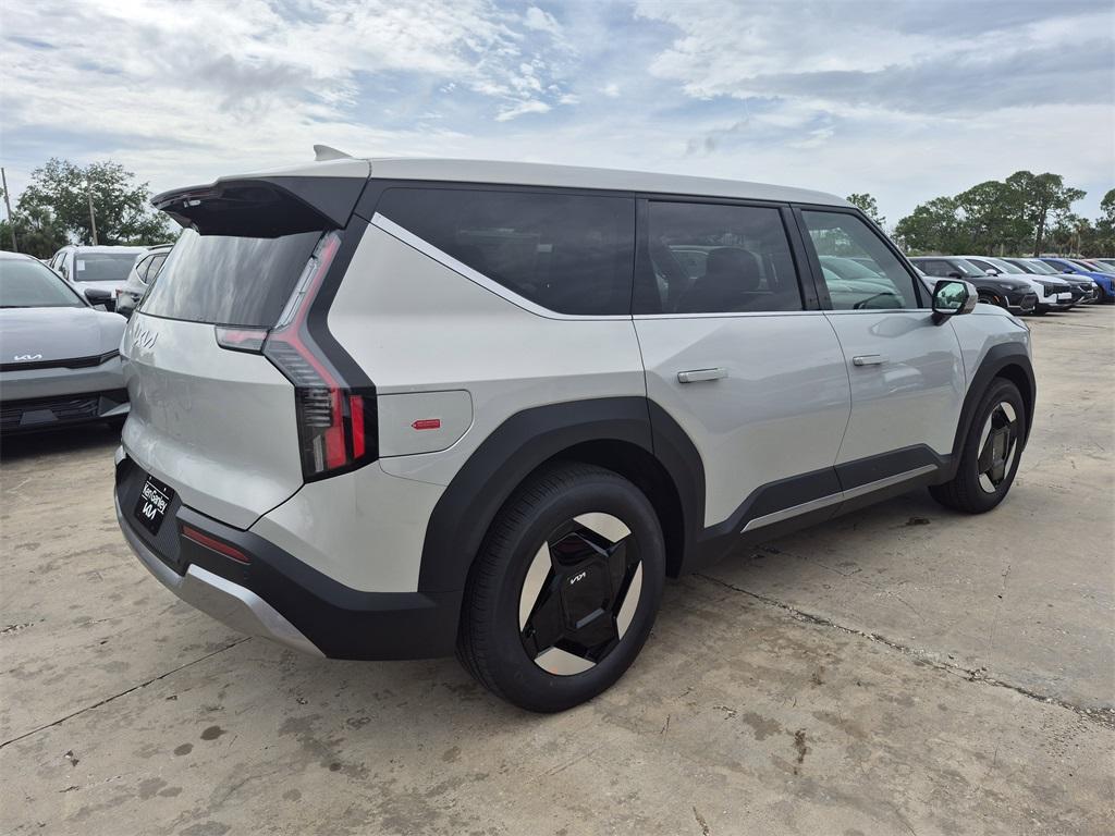 new 2026 Kia EV9 car, priced at $59,760