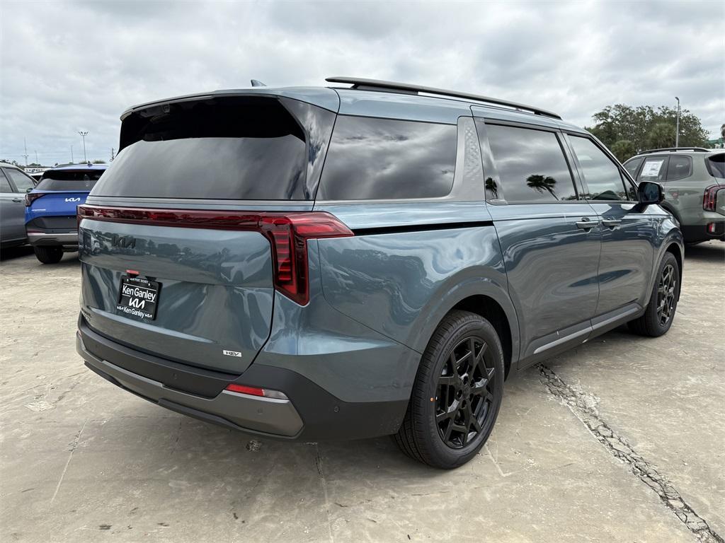 new 2026 Kia Carnival Hybrid car, priced at $54,365