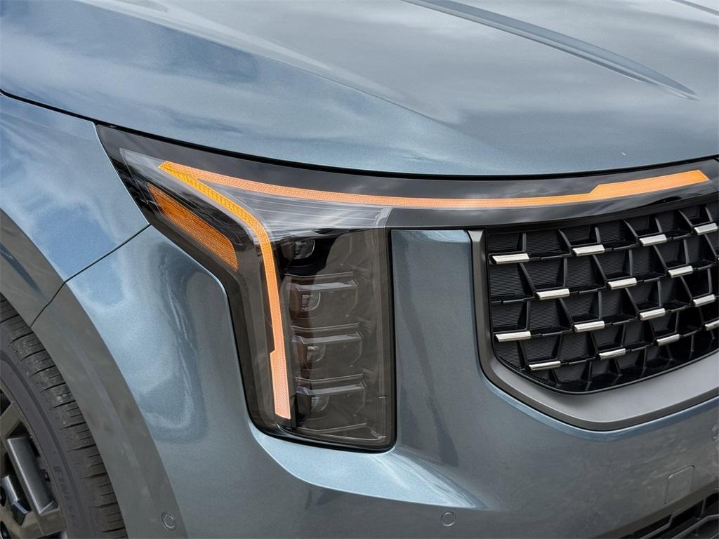 new 2026 Kia Carnival Hybrid car, priced at $54,365