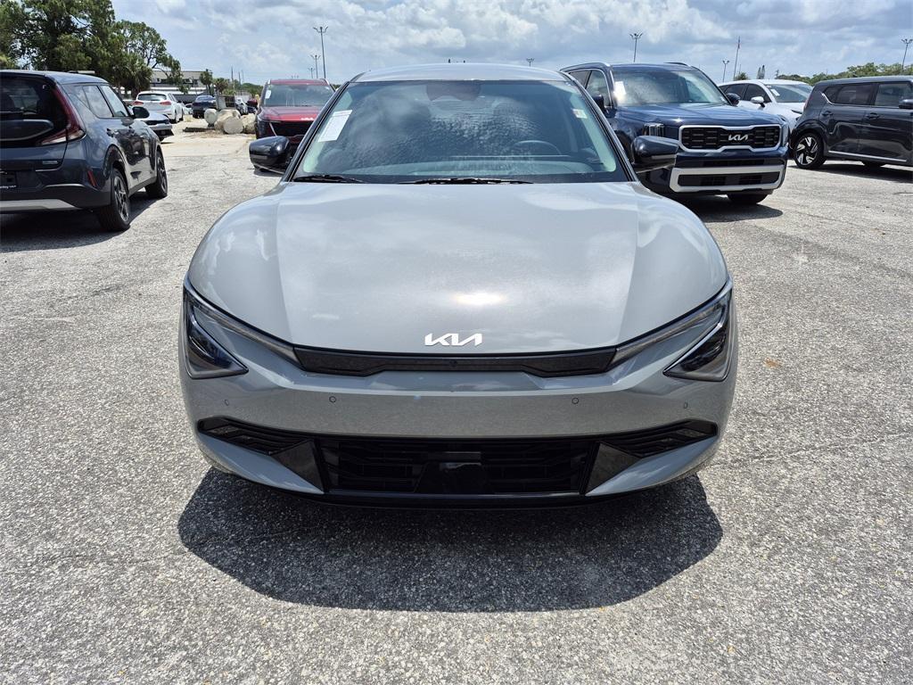 new 2025 Kia EV6 car, priced at $49,340