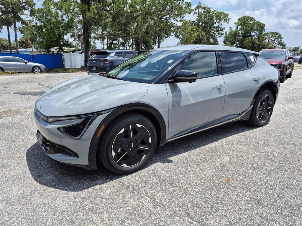 new 2025 Kia EV6 car, priced at $49,340