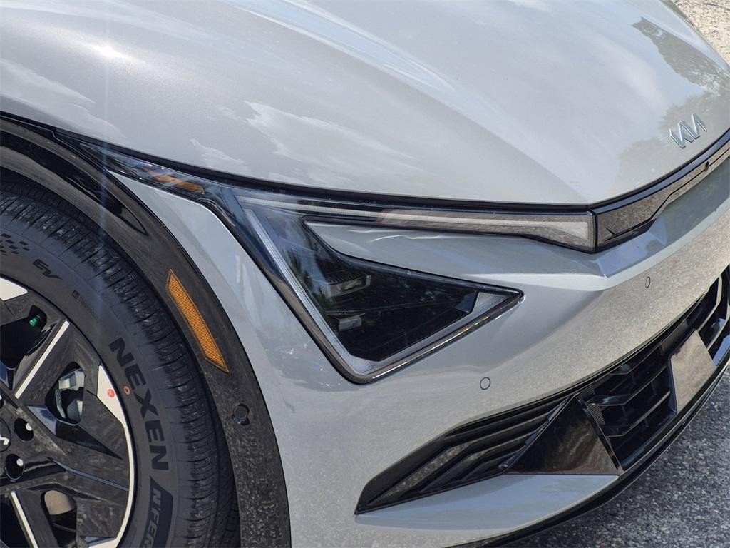 new 2025 Kia EV6 car, priced at $49,340