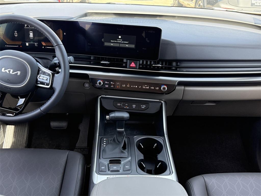 new 2026 Kia Carnival car, priced at $37,608