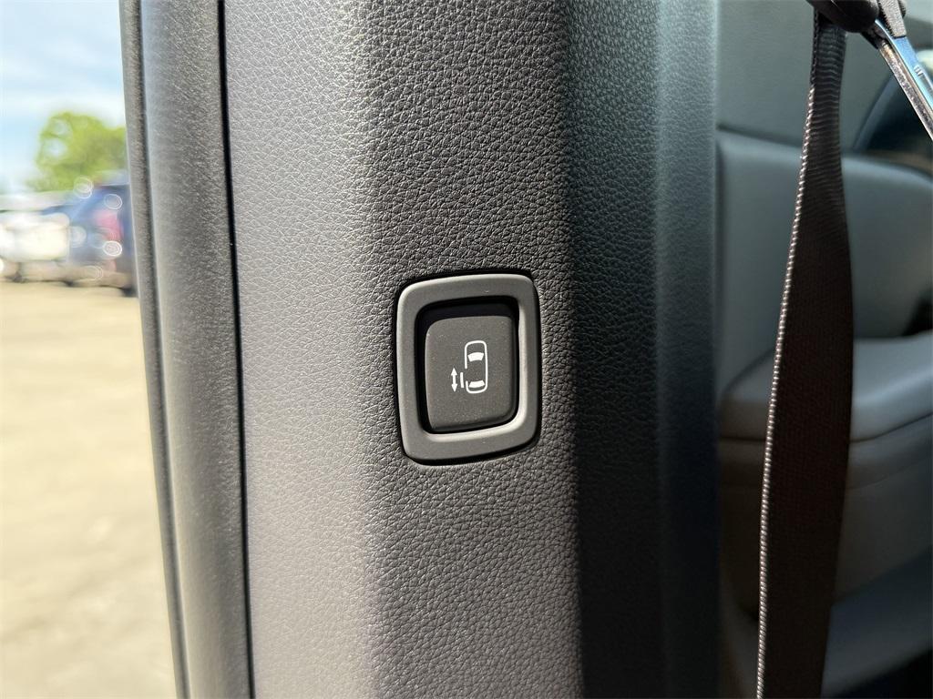 new 2026 Kia Carnival car, priced at $37,608