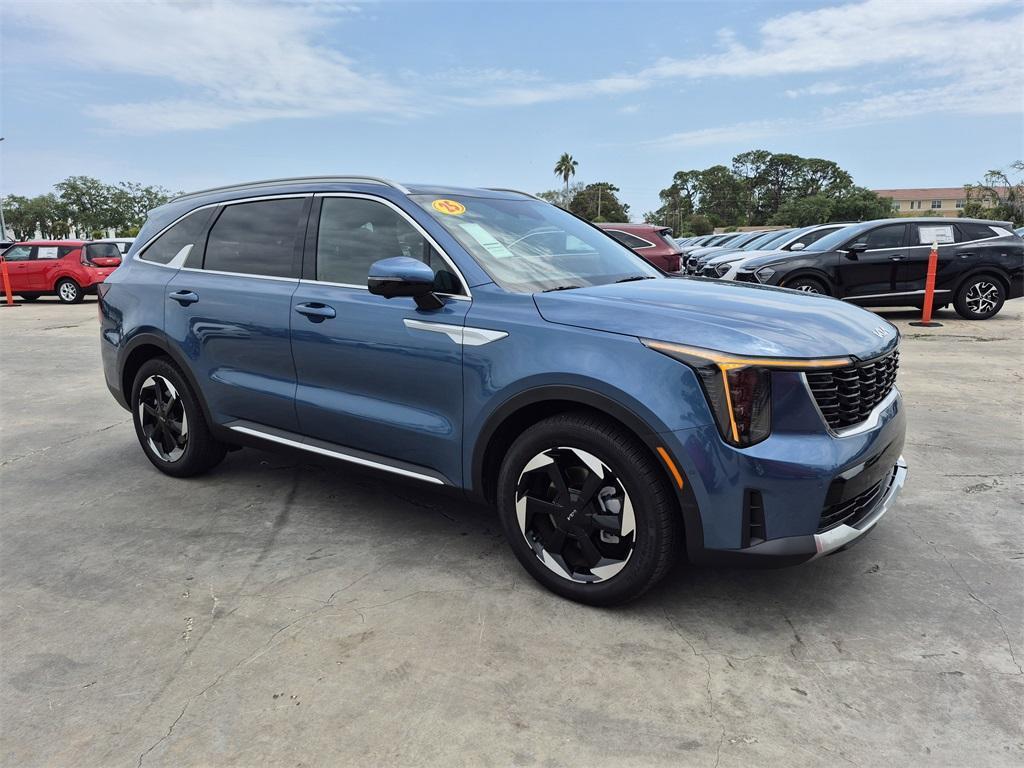 used 2025 Kia Sorento Hybrid car, priced at $37,992
