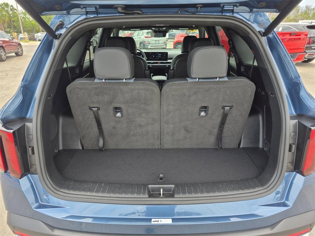 used 2025 Kia Sorento Hybrid car, priced at $37,992