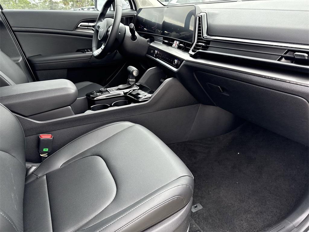 new 2025 Kia Sportage car, priced at $31,455