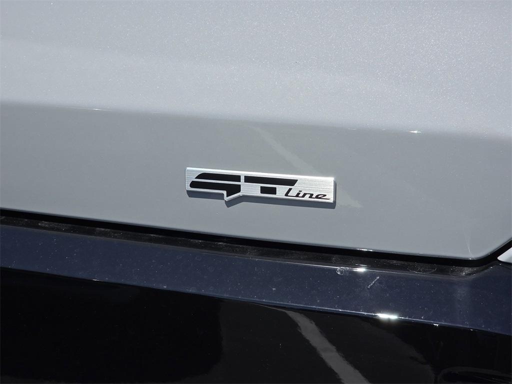 new 2026 Kia EV9 car, priced at $71,320