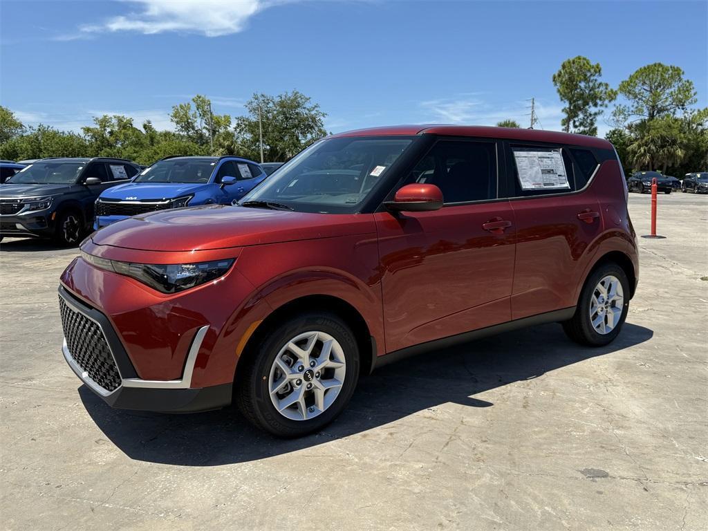 new 2025 Kia Soul car, priced at $21,682