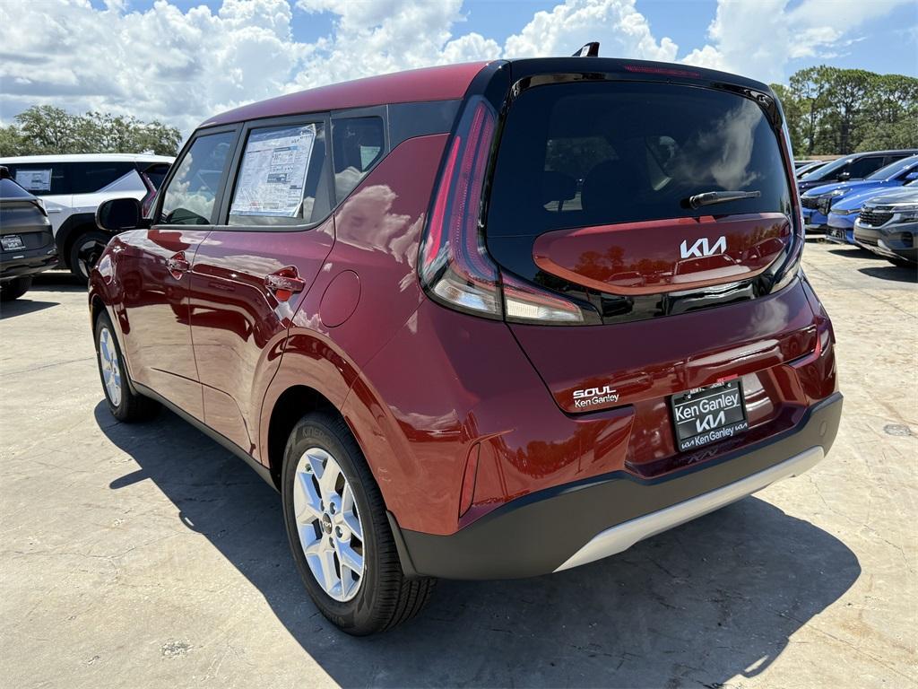 new 2025 Kia Soul car, priced at $21,682