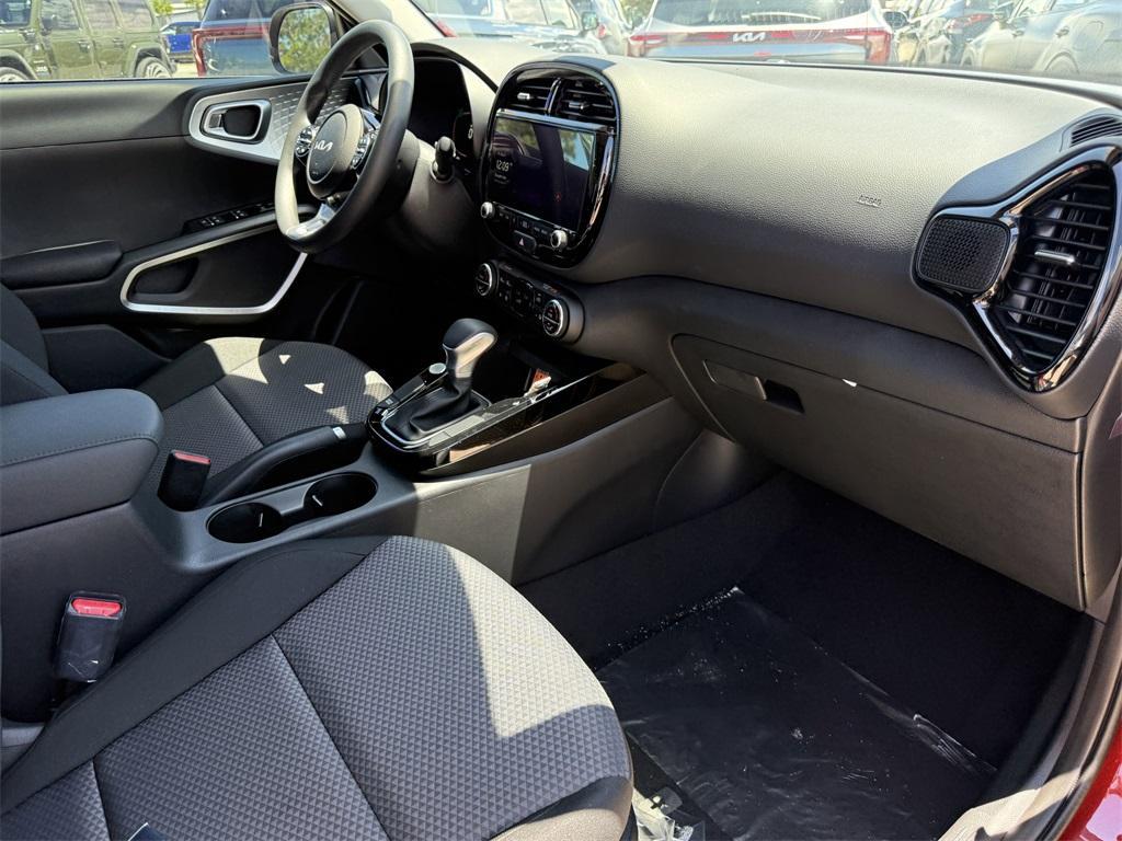 new 2025 Kia Soul car, priced at $21,682